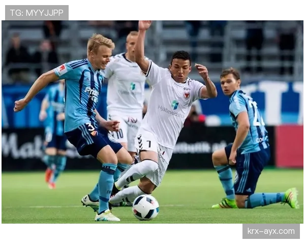 奥纳丘作为非洲力量型中锋本赛季表现稳健