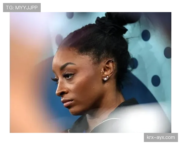 西蒙·拜尔斯买了个豪宅，光家具就能吓懵普通人了吧？